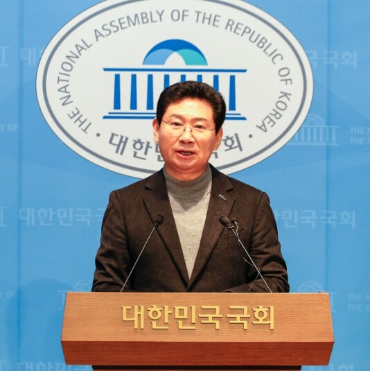 이상일 용인특례시장 “총리실은 26일 부산 토론회에서 용인 반도체 국가산단에 대한 쓸데없는 시비가 생기지 않도록 조치 취해 달라"