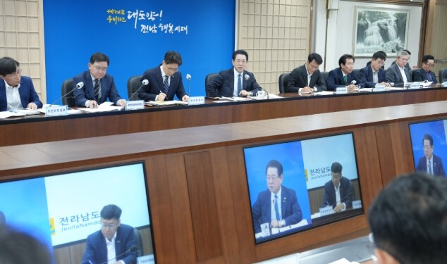 김영록 지사, “반도체·농업 AX로 전남 미래산업 대전환”